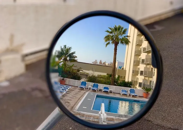 Black & White By Homie فونشال