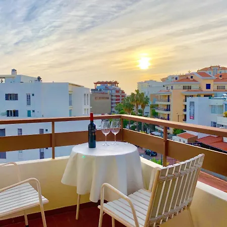 Black & White By Homie Φουνκάλ